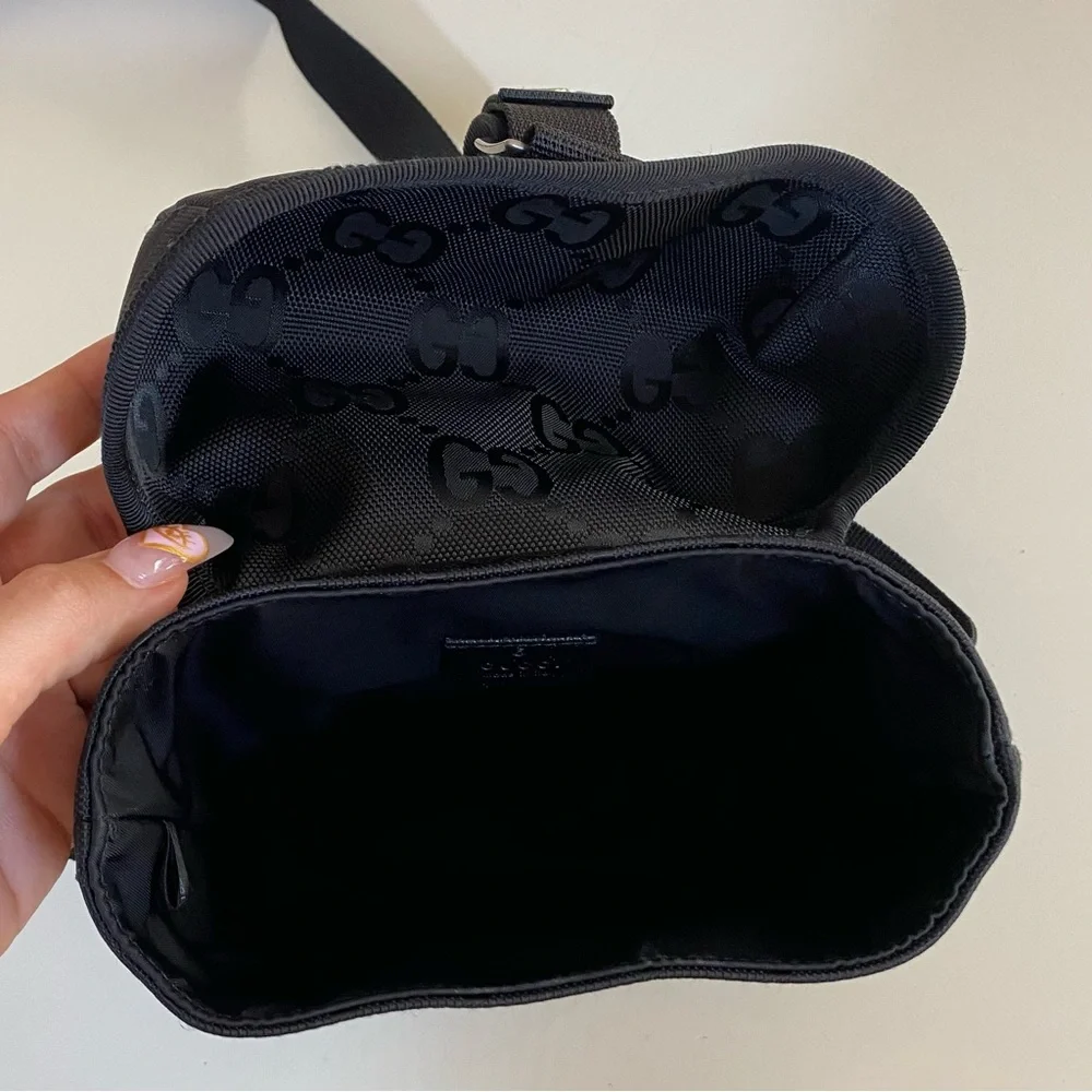 Gucci Supreme Logo Off The Grid Messenger Bag